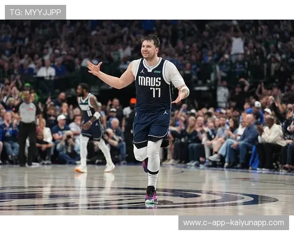 东契奇外线接球三分，独行侠在加时拿下胜利